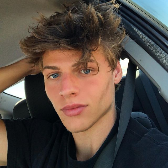 Sam Dezz (Instagram Star) Wiki, Bio, Age, Height, Weight, Girlfriend