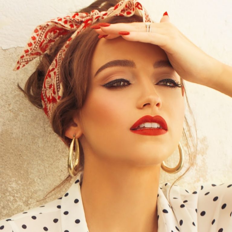 Kathleen Lights (Youtuber) Wiki, Bio, Age, Height, Weight, Measurements, Husband, Net Worth, Facts