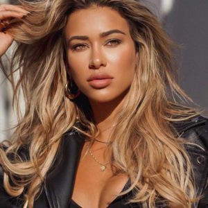 Cindy Prado Bio, Wiki, Height, Weight, Body Stats, Age, Boyfriend