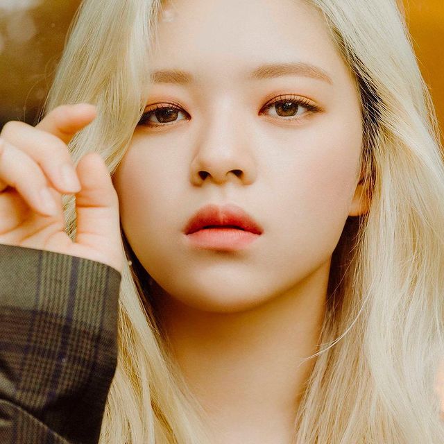 Jeongyeon Age, Height, Weight, Body Measurements, Net Worth, Trivia ...