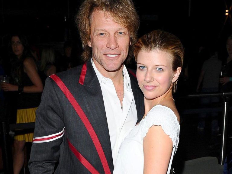 Stephanie-Rose-with-her-father-image