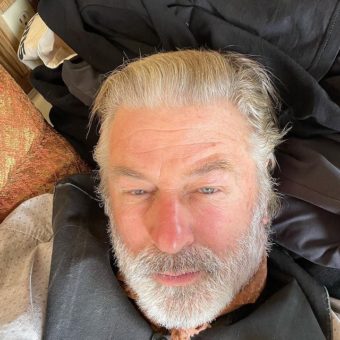 Alec-Baldwin-bio