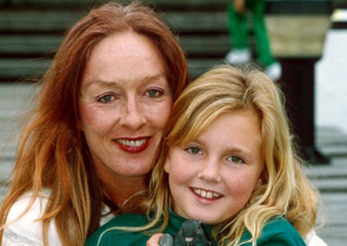 felicity-tonkin felicity-tonkin