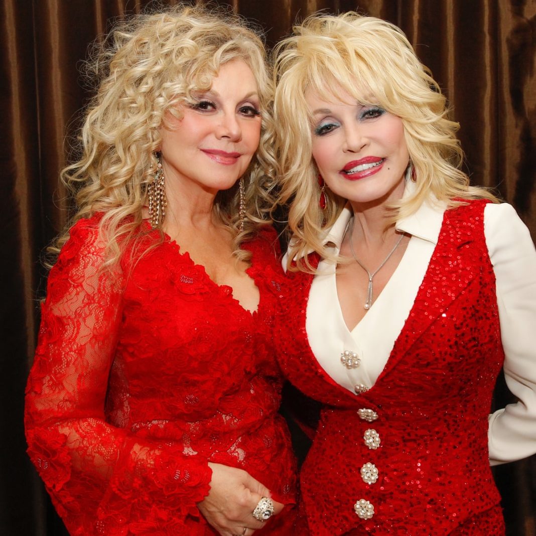 Who is Dolly Parton’s sister Stella? - Pop Creep