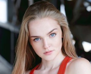 Hallea Jones Wiki, Bio, Height, Parents, Net Worth, Boyfriend, Facts