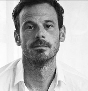 Scoot McNairy Biography, Net Worth, Age, Wiki, Wife, Height - Pop Creep