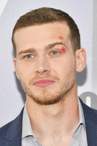 who-is-oliver-stark-in-tv-series-9-1-1