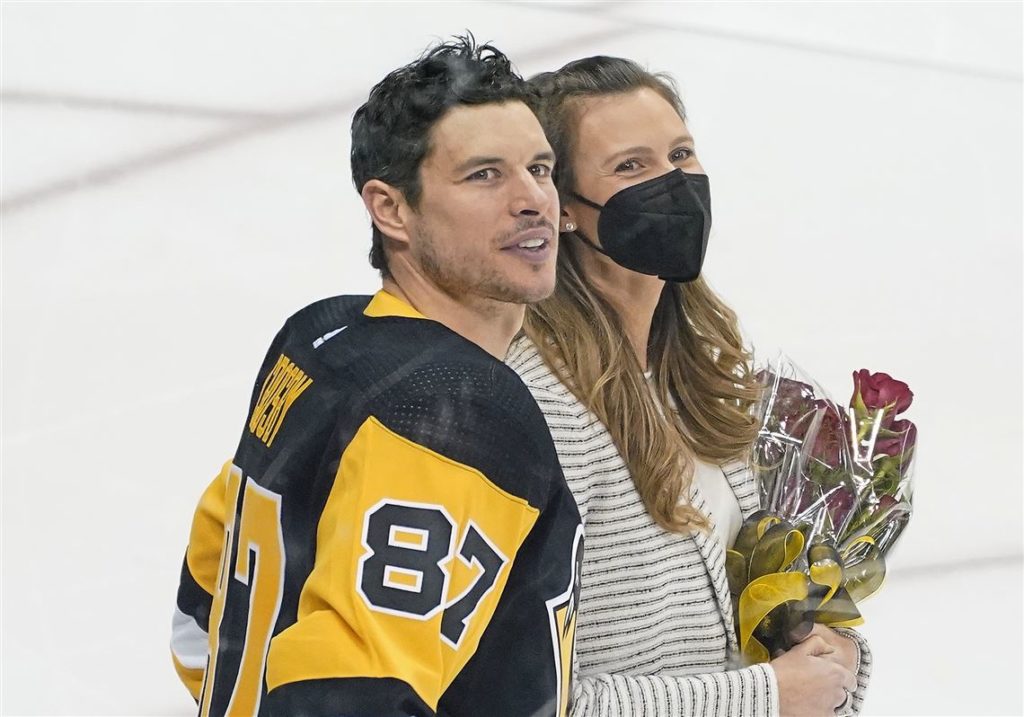 Who Is Kathy Leutner, Sidney Crosby's Wife? Pop Creep