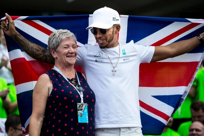 lewis-hamilton-mother lewis-hamilton-mother