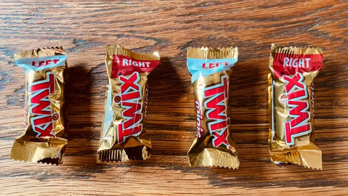 left-and-right-twix left-and-right-twix