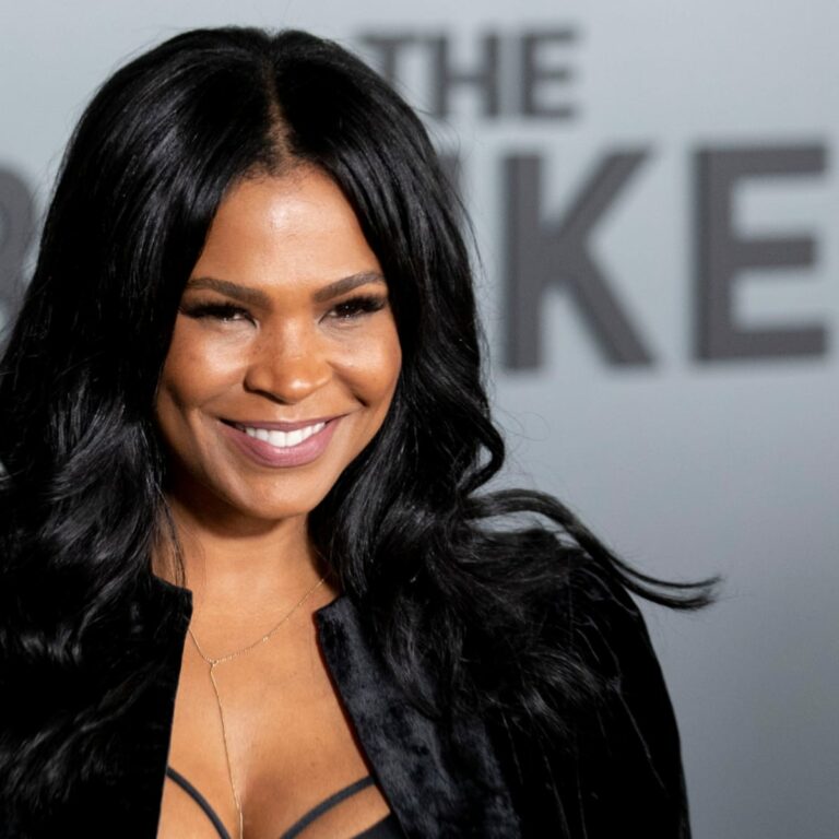 nia-long