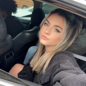 Valerie Lepelch Age, Bio, Wiki, Height, Boyfriend, Net Worth - Pop Creep