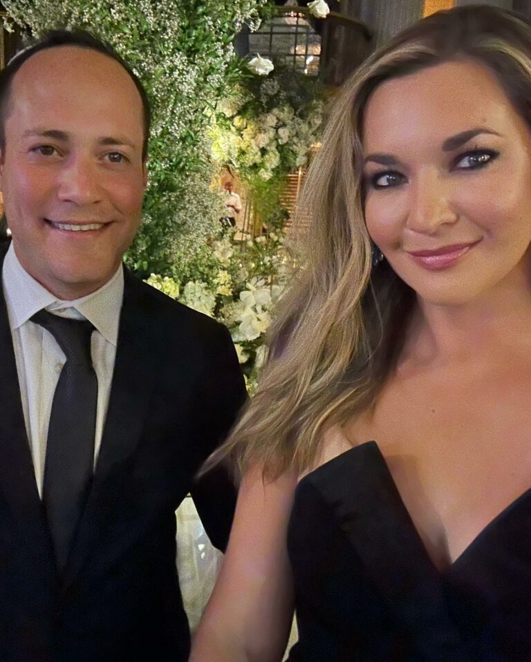 gavy-friedson-with-his-loving-wife (6)
