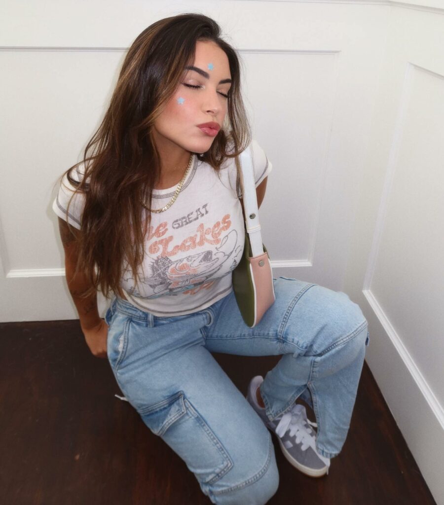 How Old Is TikToker Gabriela Moura Born, Relationship Status, Height