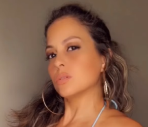 Gloria Velez Age, Bio, Wiki, Height, Boyfriend, Trivia - Pop Creep