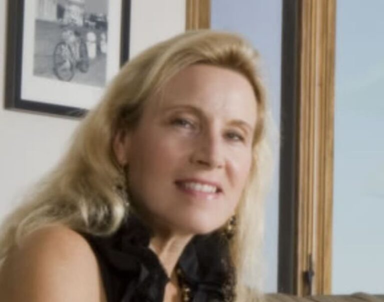 Leslie Lebon Bio