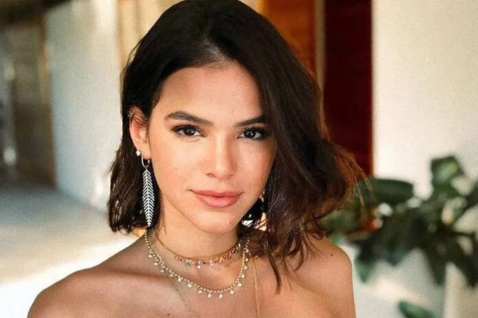 Bruna Marquezine Wiki
