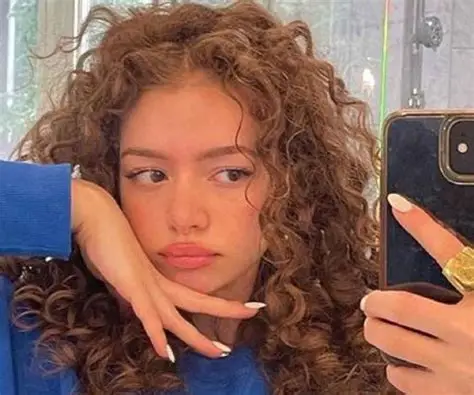 Demitra Kalogeras Wiki, Age, Height and Net Worth